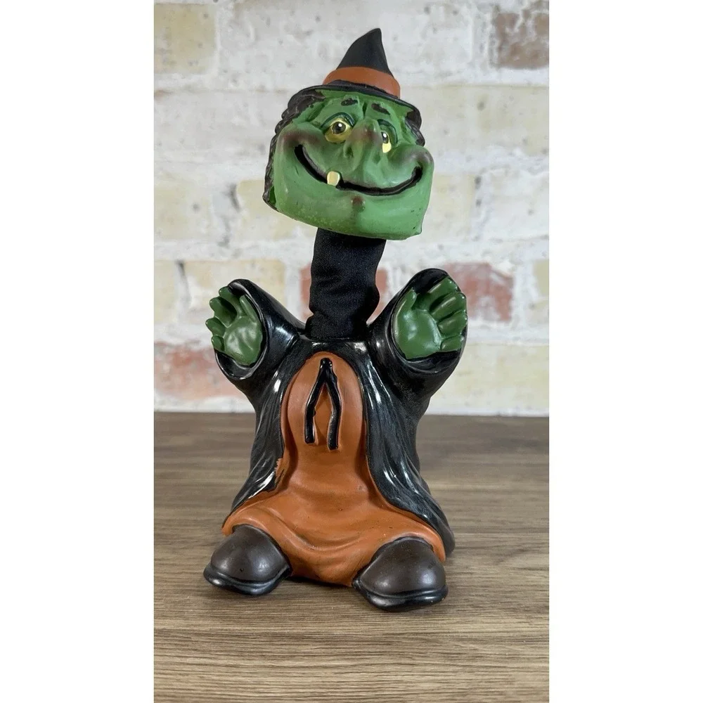 2004 Mario Chiodo Halloween Witch Bobblehead Nodder 10